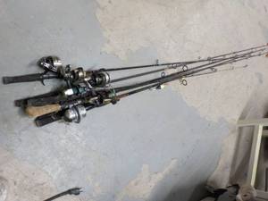 6 Fishing Rods...