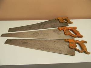 lot 20 image: 3 - VINTAGE HENRY DISSTON & SONS HAND SAWS - NICE COLLECTION - SEE PICTURES
