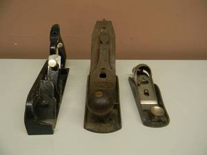 lot 24 image: VINTAGE STANLEY BAILEY PLANER, VINTAGE STANLEY PATD 10-12-97 PLANER, VINTAGE STANLEY NO. 78 RABBET PLANE - GREAT COLLECTION - SEE PICTURES