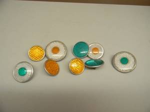 lot 46 image: VINTAGE YELLOW & GREEN REFLECTORS - BIKECARMOTORCYCLE - SEE PICTURES