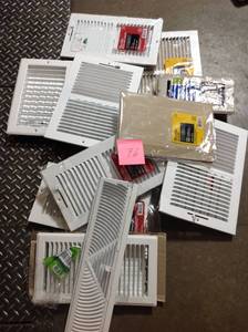 MIX LOT OF EVERBILT CEILING & WALL REGISTER WHITE in good condition