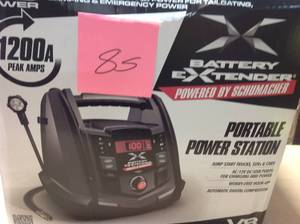 Schumacher Battery Extender 12-Volt, 1,200 Amp Battery Jump Starter in good condition