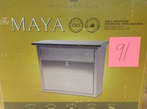 Architectural Mailboxes Maya Locking Stainless Steel Wall Mount Mailbox in good condition