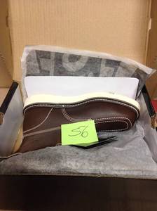 Dickies Mens Trader 6 in. Work Boots - Steel Toe - BURGUNDY Size 8(M) not used