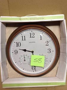 AcuRite 13 in. Copper Analog Clock Thermometer Hygrometer Combo in good condition