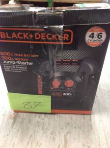 BLACKDECKER 300 Amp Portable Jump Starter in good condition