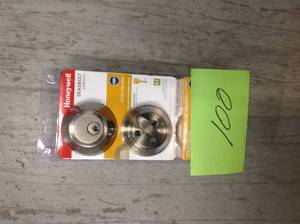 Honeywell Single Cylinder Polished Brass Deadbolt in good condition