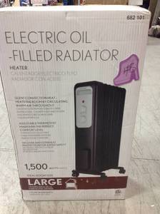 1,500-Watt Oil-Filled Radiant Electric Space Heater with Thermostat in good condition