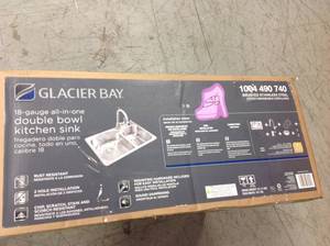 Glacier Bay All-in-One Dual Mount Stainless Steel 33 in. 2-Hole Double Bowl Kitchen Sink Kit with Faucet in good condition