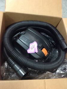 9 Gal. 4.25-Peak HP NXT WetDry Shop Vacuum with Filter, Hose and Accessories in good condition