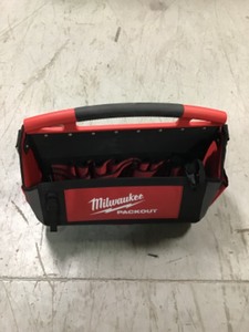 Milwaukee 20 in. PACKOUT Tote not used