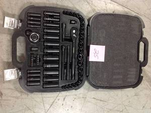 lot 25 image: Husky 38 in. Drive 100-Position Universal SAE and Metric Mechanics Tool Set (60-Piece) in good condition