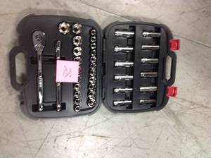 lot 28 image: Husky 12 in. Drive Mechanics Tool Set (37-Piece)  in good condition