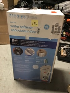 lot 157 image: GE 30,000 Grain Water Softener in good conditions