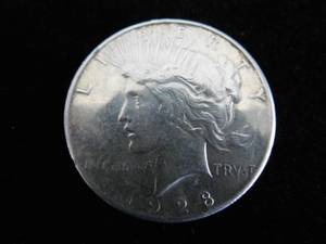 lot 8 image: Peace Dollar 1928