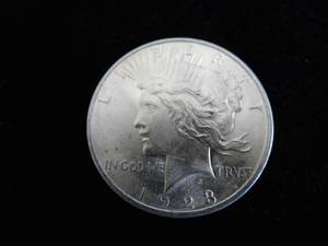 lot 12 image: Peace Dollar 1923