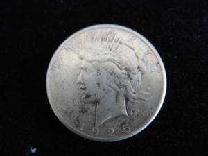 lot 13 image: Peace Dollar 1925