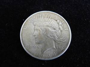 lot 17 image: Peace Dollar 1924