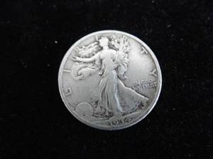 lot 28 image: Walking Liberty Half Dollar 1934