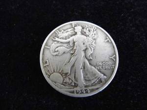 lot 34 image: Walking Liberty Half Dollar 1944