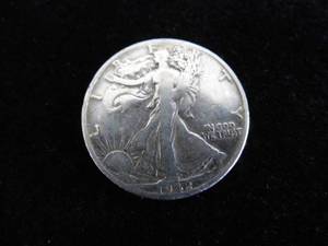 lot 35 image: Walking Liberty Half Dollar 1942