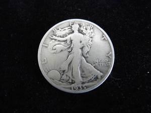 lot 43 image: Walking Liberty Half Dollar 1935