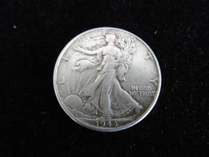 lot 49 image: Walking Liberty Half Dollar 1944