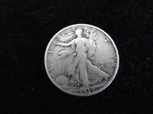 lot 52 image: Walking Liberty Half Dollar 1939
