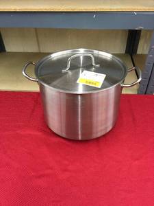 lot 483 image: Tramontina 16 Oz. Stock Pot, Retail $39.99