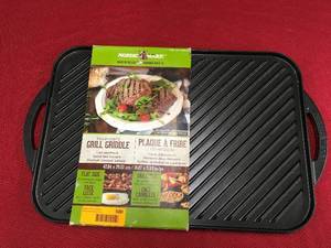 lot 500 image: Nordic Griddle, Retail $24.99