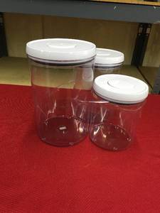lot 521 image: Oxo 3 Pc.Round Pop Food Set, Retail $19.99