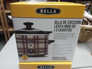 NEW 1.5 Quart Slow Cooker Plaid