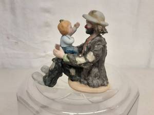 Emmett Kelly Jr. Clown Figurine