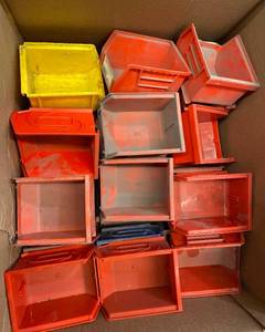 lot 33 image: Small Shop Storage Containers - Qty 47