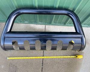 lot 3 image: Steel Brush Guard for Truck or SUV
