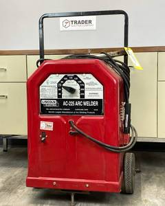 lot 25 image: Lincoln Electric AC-225 Stick Welder