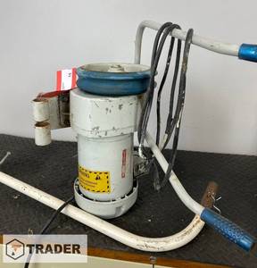 lot 15 image: Used Boat Lift Motor