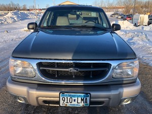 1999 Ford Explorer 4x4 -No Reserve-