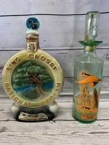 lot 62 image: 1970 Golf Jim Beam Bing Crosby Decanter & Fitzgerald Bottle