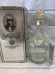 lot 74 image: Vintage Jack Daniels Belle of LincolnBottle with Box & Tag