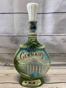 lot 75 image: Jim Beam German Decanter
