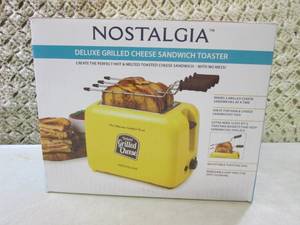 Deluxe Grilled Cheese Sandwich Toas...