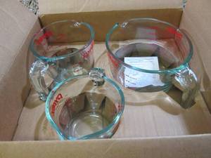 3pc Pyrex Glass Measuring Cup Set 1...