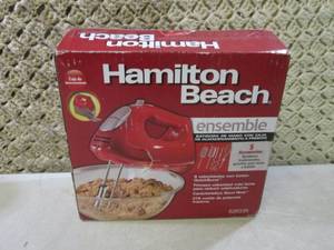 Hamilton Beach Handheld Mixer with ...