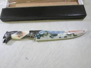 13 Decorative Patriotic Wolf Knife...