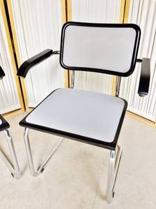 lot 2 image: WOW AUTHENTIC VINTAGE KNOLL MARCEL BREWER CANTILEVER CHROME CESCA ARM CHAIRS A PAIR WITH RARE BLACK WOOD FRAME AND GREY UPHOLSTERY  GREAT CONDITION FOR AGE