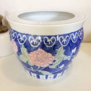 lot 38 image: Beautiful & Very Large 14x11&nbspVintage Chinese Floral Oriental Fishbowl Jardinier Asian Planter Porcelain Pottery - Great Used Condition