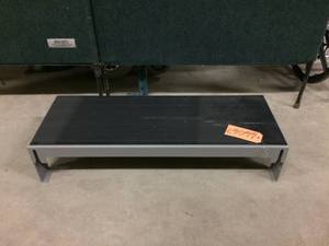 lot 51 image: Metal Step with Rubber Tread&nbsp34 Wide x 12 Deep x 7 High