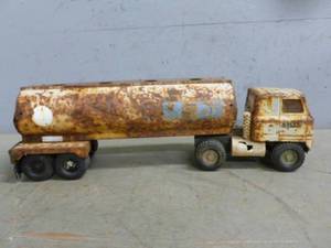 Vintage Ertl Truck
