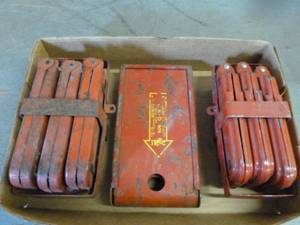 Vintage Emergency Reflector Set
